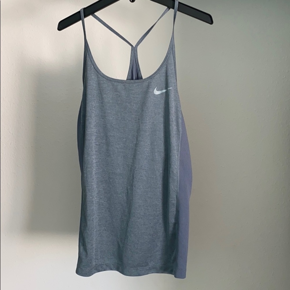 grey workout tank